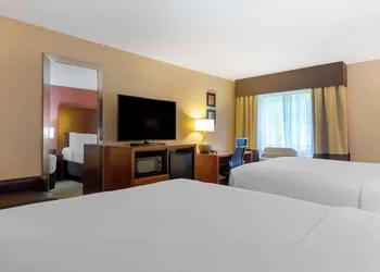 Comfort Inn & Suites Jackson North hotel thumbnail 8