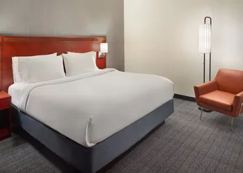 Courtyard by Marriott Charlottesville hotel thumbnail 7