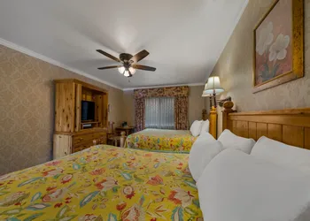 Carmel Inn And Suites hotel thumbnail 7