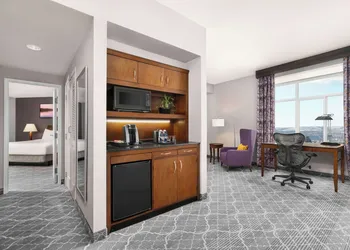 Hilton Garden Inn Calgary Airport hotel thumbnail 7
