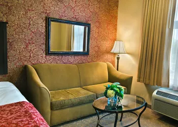 Oxford Suites Boise hotel thumbnail 5