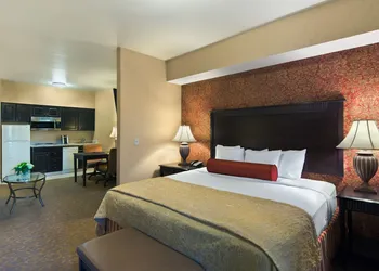 Oxford Suites Boise hotel thumbnail 8