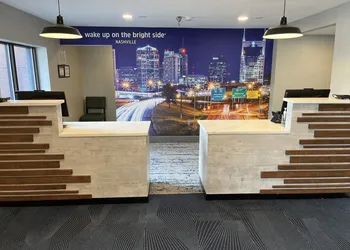 La Quinta Inn & Suites by Wyndham Nashville Airport hotel thumbnail 8