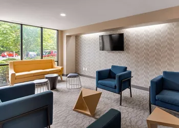 Best Western Plus Augusta North Inn & Suites hotel thumbnail 2