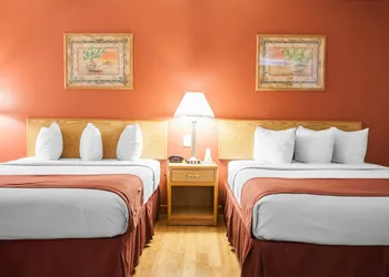 Econo Lodge Albuquerque Old Town hotel thumbnail 5