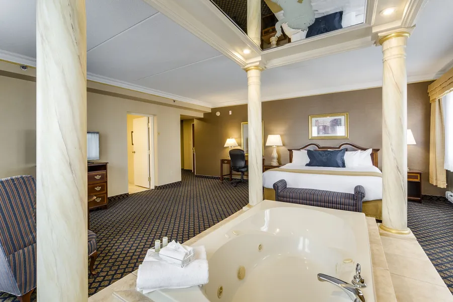 Monte Carlo Inn Vaughan Suites hotel detail image 6