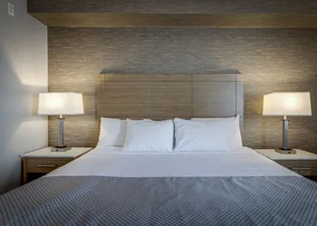 Monte Carlo Inn Vaughan Suites hotel thumbnail 8