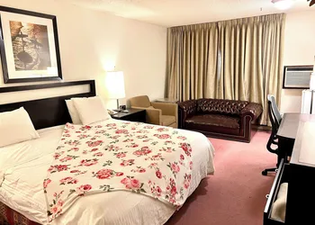 Americas Best Value Inn Laramie hotel thumbnail 3