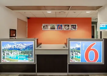 Motel 6 Anchorage, AK - Midtown hotel thumbnail 3