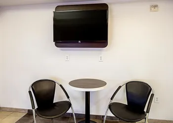 Motel 6 Anchorage, AK - Midtown hotel thumbnail 4