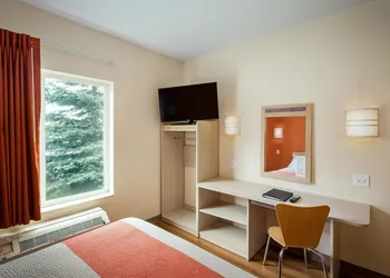 Motel 6 Anchorage, AK - Midtown hotel thumbnail 5