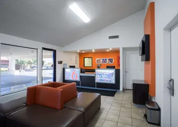 Motel 6 Kingman, AZ - Route 66 West hotel thumbnail 3