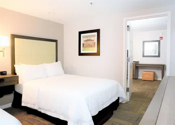 Hampton Inn Alexandria-Old Town/King St. Metro hotel thumbnail 8