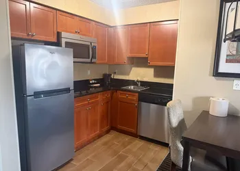 MainStay Suites hotel thumbnail 7