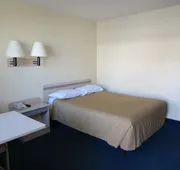 Econo Lodge Inn & Suites Yuma hotel detail image 5