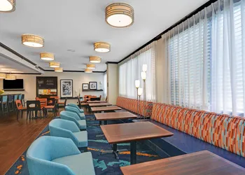 Hampton Inn Kansas City/Overland Park hotel thumbnail 2