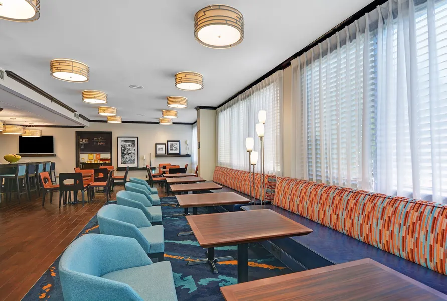 Hampton Inn Kansas City/Overland Park hotel detail image 2