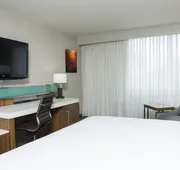 Sonesta Hotel Grand Rapids Airport hotel detail image 7