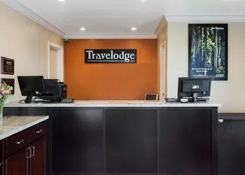 Travelodge by Wyndham Eureka hotel thumbnail 2