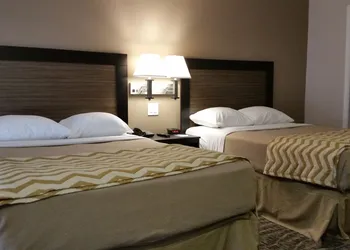 Travelodge by Wyndham Eureka hotel thumbnail 4