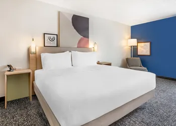 Spark by Hilton Seattle Airport hotel thumbnail 6