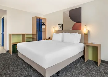 Spark by Hilton Seattle Airport hotel thumbnail 8