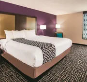 La Quinta Inn & Suites by Wyndham Cincinnati NE - Mason hotel detail image 5