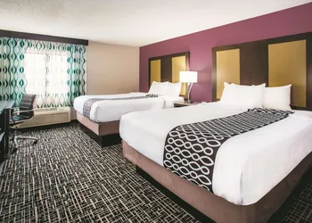 La Quinta Inn & Suites by Wyndham Cincinnati NE - Mason hotel thumbnail 7
