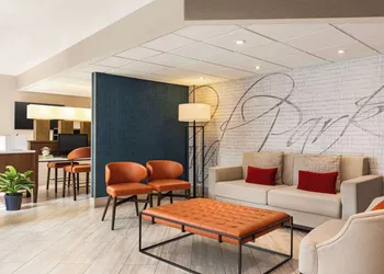 Embassy Suites by Hilton Kansas City Overland Park hotel thumbnail 3