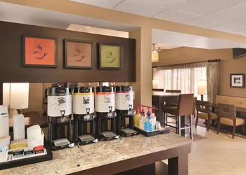 Hampton Inn Cincinnati/Kings Island hotel thumbnail 4
