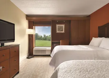 Hampton Inn Cincinnati/Kings Island hotel thumbnail 7