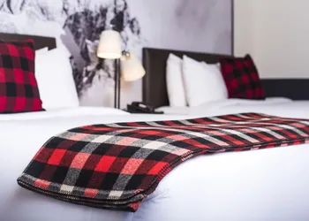Mountain Modern Jackson Hole hotel thumbnail 3