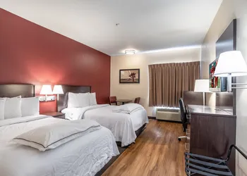 Red Roof Inn PLUS+ Tempe - Phoenix Airport hotel thumbnail 7