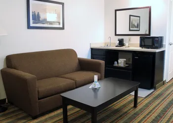 Best Western Visalia Hotel hotel thumbnail 5