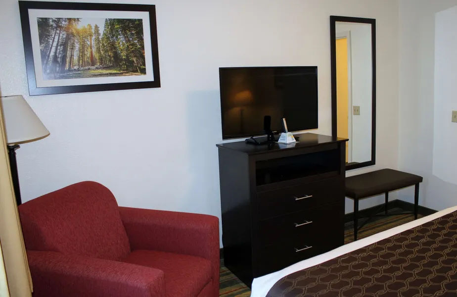 Best Western Visalia Hotel hotel detail image 6