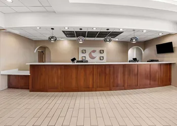 Comfort Inn & Suites Omaha Central hotel thumbnail 3