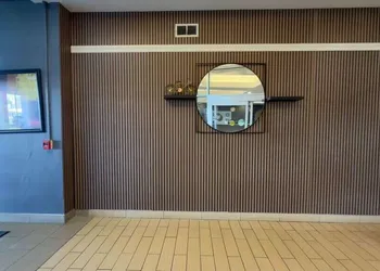 Comfort Inn & Suites Omaha Central hotel thumbnail 5