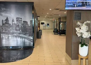 Comfort Inn & Suites Omaha Central hotel thumbnail 6