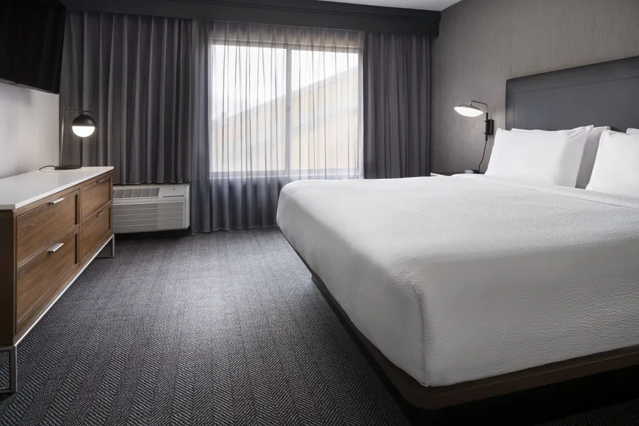 Courtyard by Marriott San Mateo Foster City hotel detail image 6