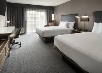 Courtyard by Marriott San Mateo Foster City hotel thumbnail 8