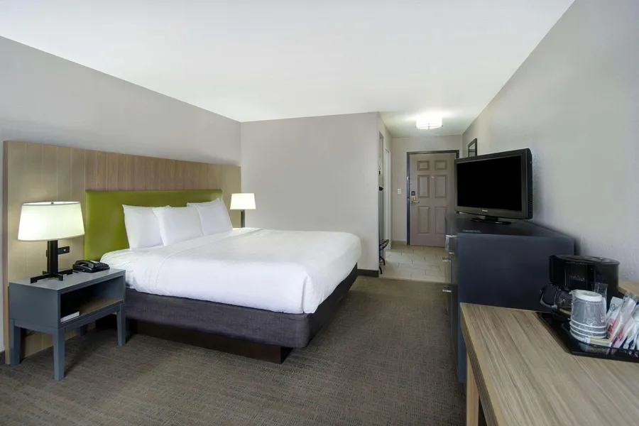 Country Inn & Suites by Radisson, Cincinnati Airport, KY hotel detail image 6