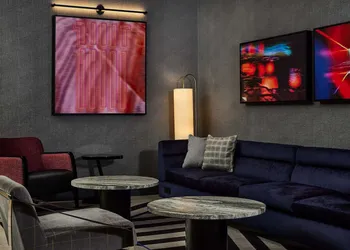 Hilton Kansas City Country Club Plaza hotel thumbnail 2