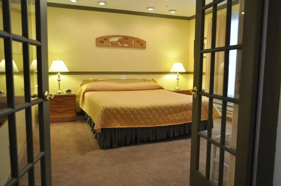 The Americana Village hotel detail image 6