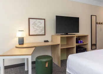 Spark by Hilton Houston West Clay Road hotel thumbnail 6