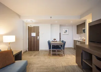Hampton Inn & Suites Miami-Airport South-Blue Lagoon hotel thumbnail 7