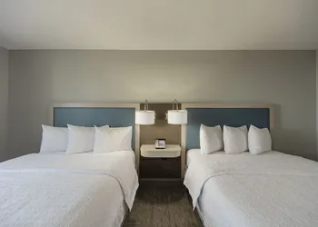 Hampton Inn & Suites Miami-Airport South-Blue Lagoon hotel thumbnail 8