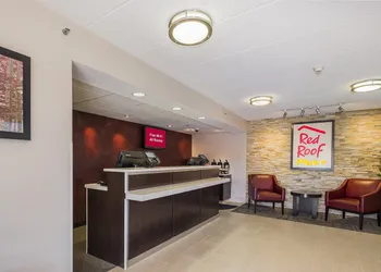 Red Roof Inn PLUS+ Boston - Framingham hotel thumbnail 2