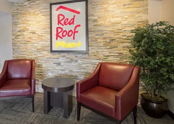 Red Roof Inn PLUS+ Boston - Framingham hotel thumbnail 3