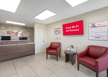 Red Roof Inn Tucson South - Airport hotel thumbnail 4
