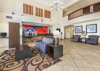 Best Western Plus Eastgate Inn & Suites hotel thumbnail 2